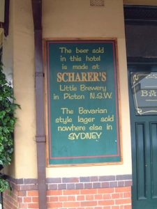 Australian Hotel