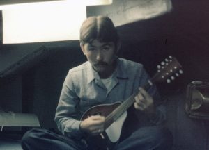 Hoggy Hogans and lute
