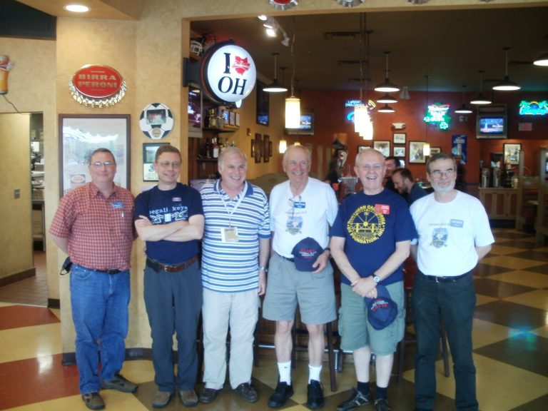 ZL9HR team at FHN 2013